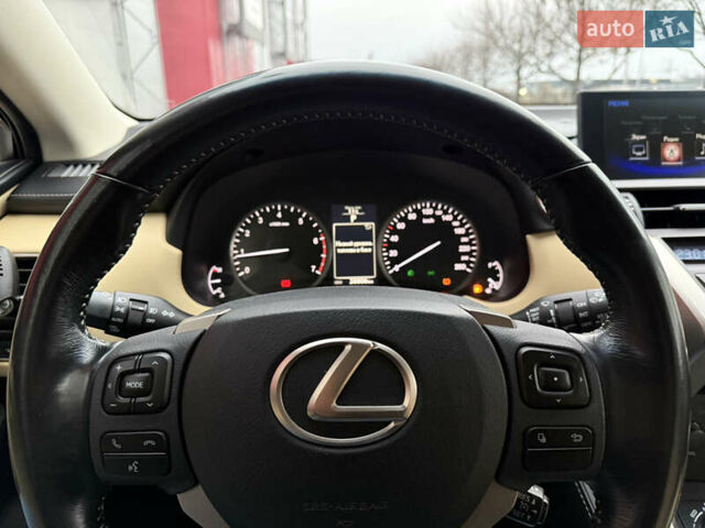 Серый Лексус НХ, объемом двигателя 2 л и пробегом 38 тыс. км за 19999 $, фото 32 на Automoto.ua