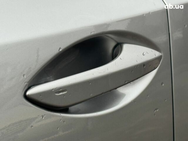 Серый Лексус НХ, объемом двигателя 2 л и пробегом 98 тыс. км за 27740 $, фото 9 на Automoto.ua