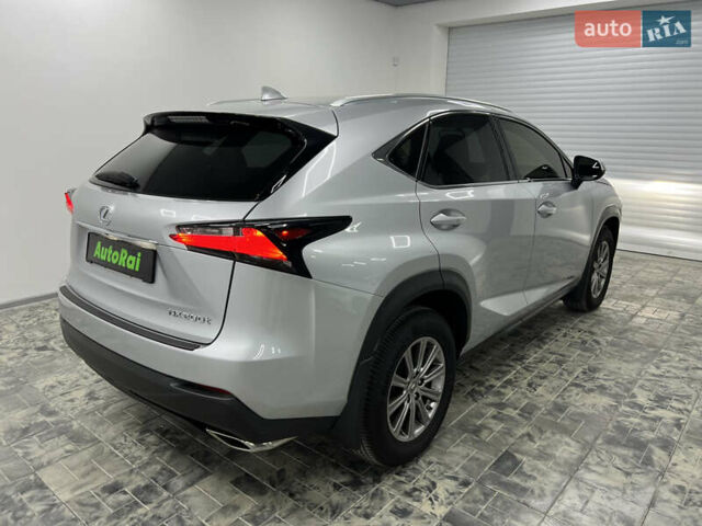 Сірий Лексус НХ, об'ємом двигуна 2 л та пробігом 96 тис. км за 22900 $, фото 3 на Automoto.ua