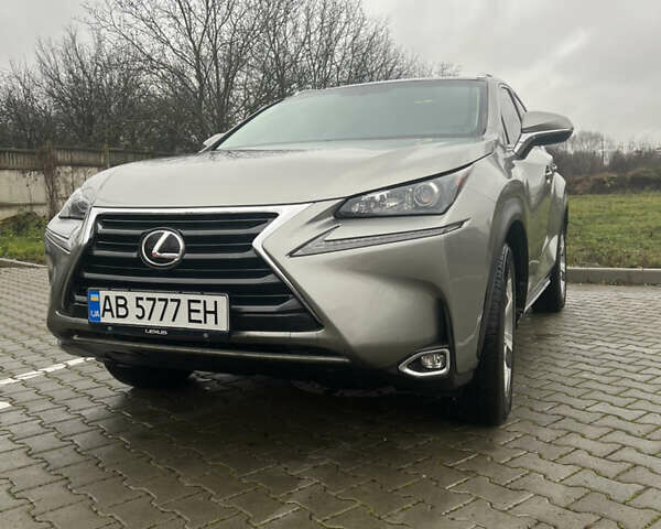 Сірий Лексус НХ, об'ємом двигуна 2 л та пробігом 97 тис. км за 26500 $, фото 1 на Automoto.ua