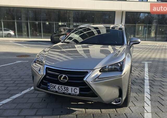 Серый Лексус НХ, объемом двигателя 1.99 л и пробегом 119 тыс. км за 23200 $, фото 1 на Automoto.ua