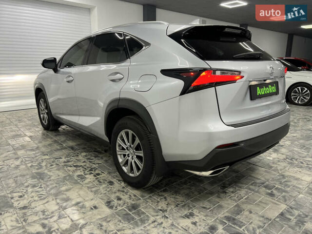 Сірий Лексус НХ, об'ємом двигуна 2 л та пробігом 96 тис. км за 21999 $, фото 5 на Automoto.ua