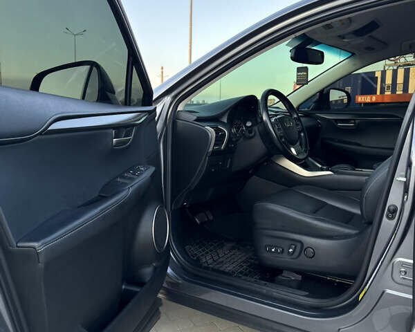 Сірий Лексус НХ, об'ємом двигуна 2 л та пробігом 122 тис. км за 24799 $, фото 46 на Automoto.ua