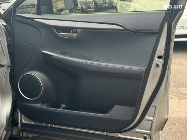 Серый Лексус НХ, объемом двигателя 2 л и пробегом 98 тыс. км за 27740 $, фото 17 на Automoto.ua