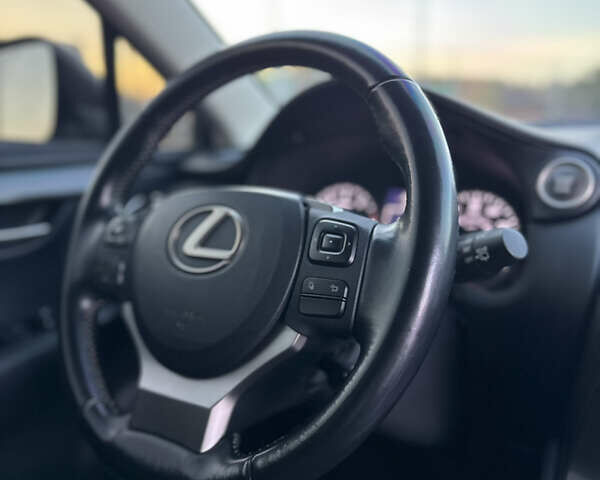 Сірий Лексус НХ, об'ємом двигуна 2 л та пробігом 122 тис. км за 24799 $, фото 80 на Automoto.ua