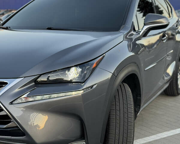Сірий Лексус НХ, об'ємом двигуна 2 л та пробігом 122 тис. км за 24799 $, фото 4 на Automoto.ua