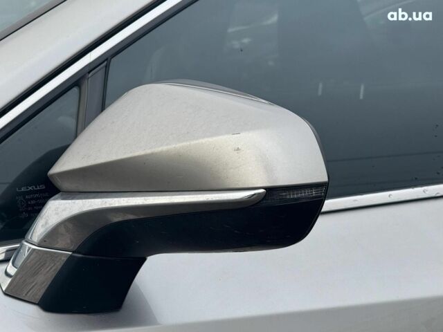 Серый Лексус НХ, объемом двигателя 2 л и пробегом 98 тыс. км за 27740 $, фото 8 на Automoto.ua