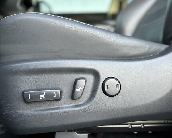 Сірий Лексус НХ, об'ємом двигуна 2 л та пробігом 122 тис. км за 24799 $, фото 45 на Automoto.ua