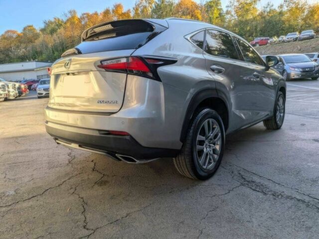 Сірий Лексус НХ, об'ємом двигуна 2 л та пробігом 75 тис. км за 7200 $, фото 7 на Automoto.ua