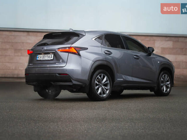 Серый Лексус НХ, объемом двигателя 2.49 л и пробегом 114 тыс. км за 31500 $, фото 2 на Automoto.ua