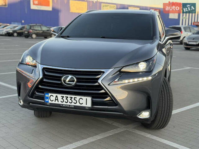 Сірий Лексус НХ, об'ємом двигуна 2 л та пробігом 122 тис. км за 24799 $, фото 3 на Automoto.ua