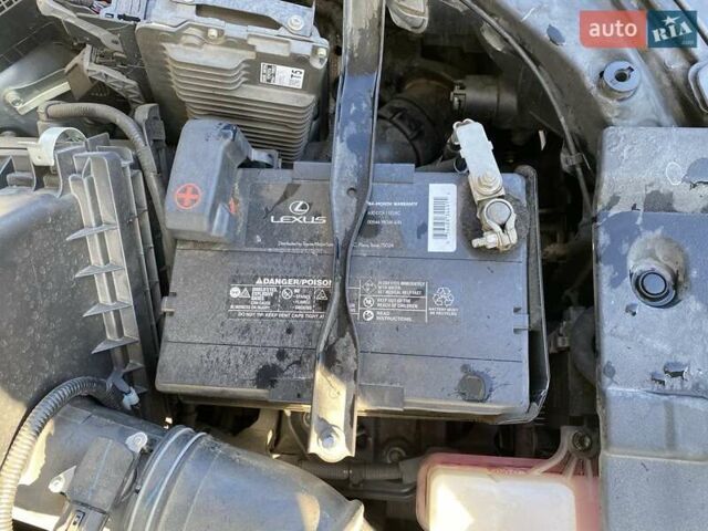 Сірий Лексус НХ, об'ємом двигуна 2 л та пробігом 87 тис. км за 22000 $, фото 25 на Automoto.ua