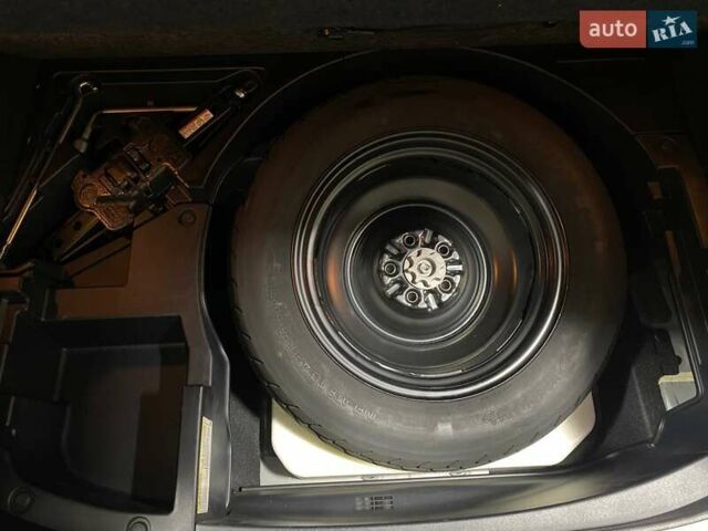 Сірий Лексус НХ, об'ємом двигуна 2 л та пробігом 87 тис. км за 22000 $, фото 30 на Automoto.ua