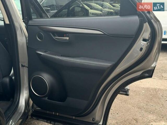 Серый Лексус НХ, объемом двигателя 2 л и пробегом 98 тыс. км за 27740 $, фото 16 на Automoto.ua