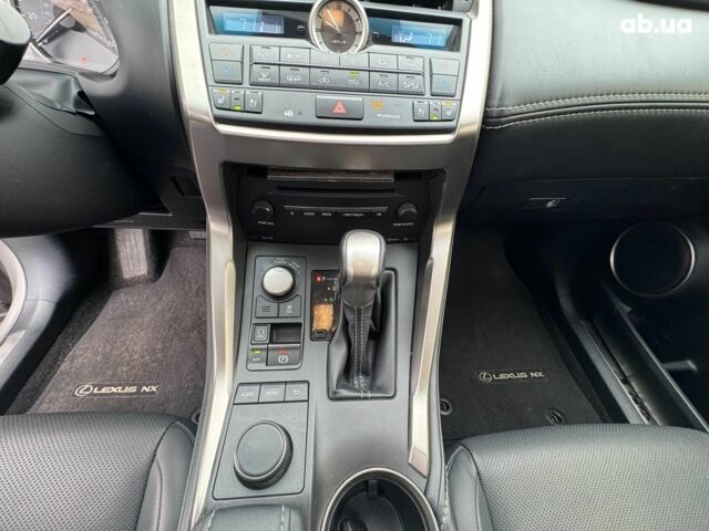 Серый Лексус НХ, объемом двигателя 2 л и пробегом 98 тыс. км за 27740 $, фото 35 на Automoto.ua
