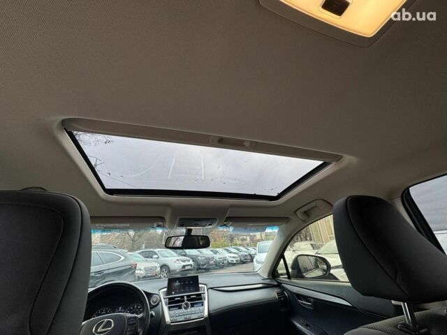 Серый Лексус НХ, объемом двигателя 2 л и пробегом 98 тыс. км за 27740 $, фото 32 на Automoto.ua