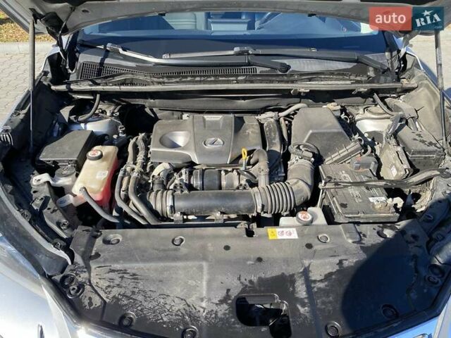 Сірий Лексус НХ, об'ємом двигуна 2 л та пробігом 87 тис. км за 22000 $, фото 26 на Automoto.ua