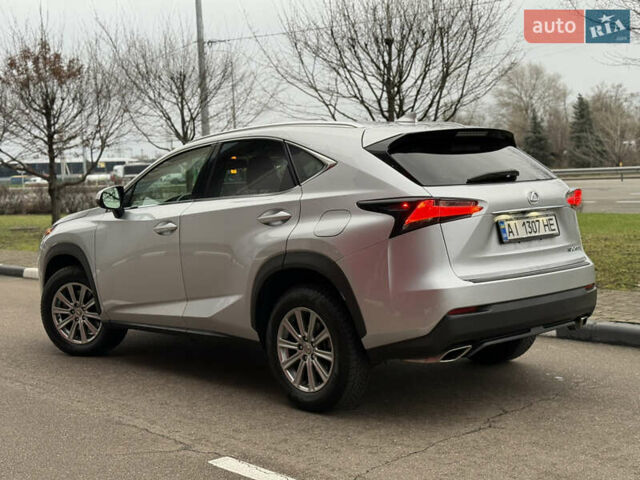 Серый Лексус НХ, объемом двигателя 2 л и пробегом 38 тыс. км за 19999 $, фото 5 на Automoto.ua