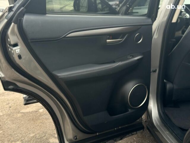 Серый Лексус НХ, объемом двигателя 2 л и пробегом 98 тыс. км за 27740 $, фото 18 на Automoto.ua