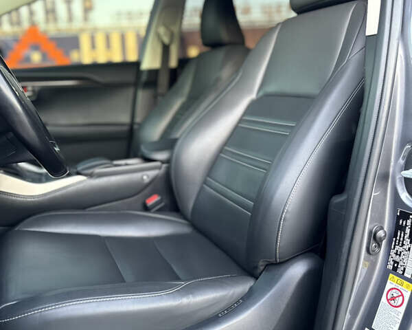 Сірий Лексус НХ, об'ємом двигуна 2 л та пробігом 122 тис. км за 24799 $, фото 44 на Automoto.ua