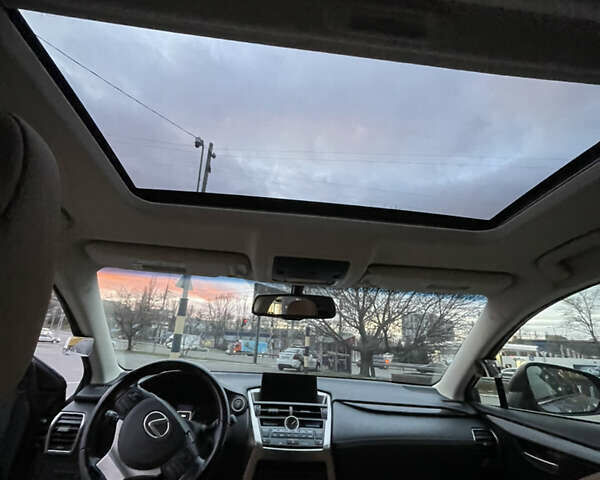 Серый Лексус НХ, объемом двигателя 2 л и пробегом 118 тыс. км за 25000 $, фото 13 на Automoto.ua