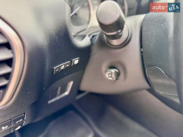 Сірий Лексус НХ, об'ємом двигуна 2 л та пробігом 56 тис. км за 20999 $, фото 50 на Automoto.ua