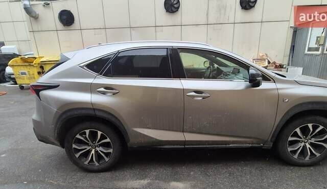 Серый Лексус НХ, объемом двигателя 1.99 л и пробегом 90 тыс. км за 25000 $, фото 3 на Automoto.ua