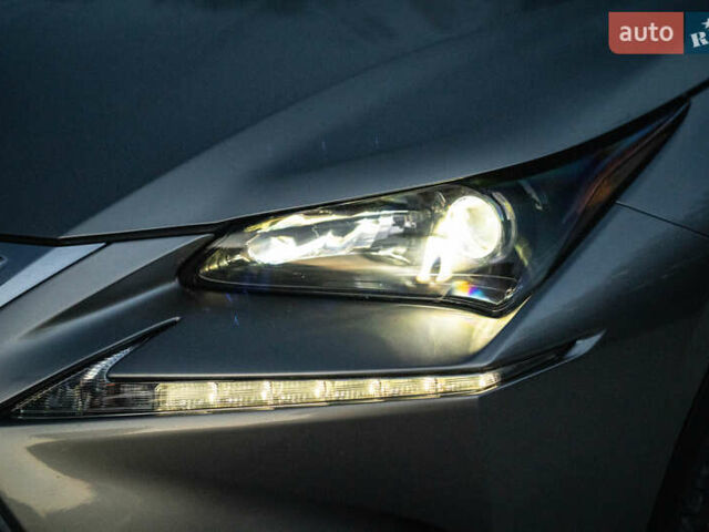 Лексус НХ 2017 в Черновцах на Automoto.ua Серый Лексус НХ, объемом двигателя 2 л и пробегом 138 тыс. км за 25900 $, фото 16 на Automoto.ua