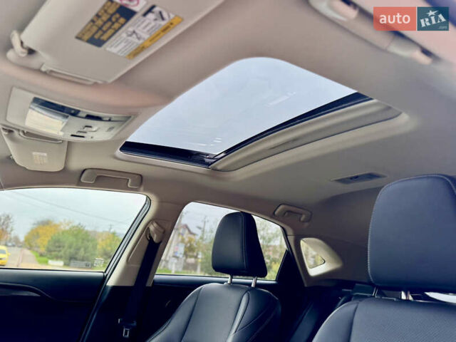 Сірий Лексус НХ, об'ємом двигуна 2 л та пробігом 55 тис. км за 20999 $, фото 49 на Automoto.ua