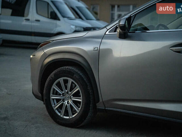 Лексус НХ 2017 в Черновцах на Automoto.ua Серый Лексус НХ, объемом двигателя 2 л и пробегом 138 тыс. км за 25900 $, фото 18 на Automoto.ua