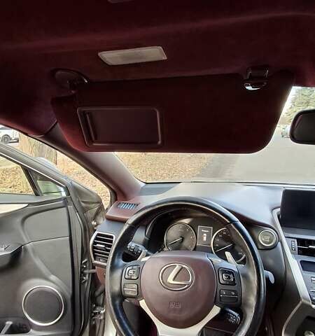 Сірий Лексус НХ, об'ємом двигуна 2 л та пробігом 140 тис. км за 23500 $, фото 15 на Automoto.ua