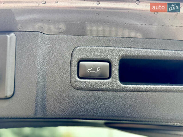 Сірий Лексус НХ, об'ємом двигуна 2 л та пробігом 55 тис. км за 20999 $, фото 57 на Automoto.ua