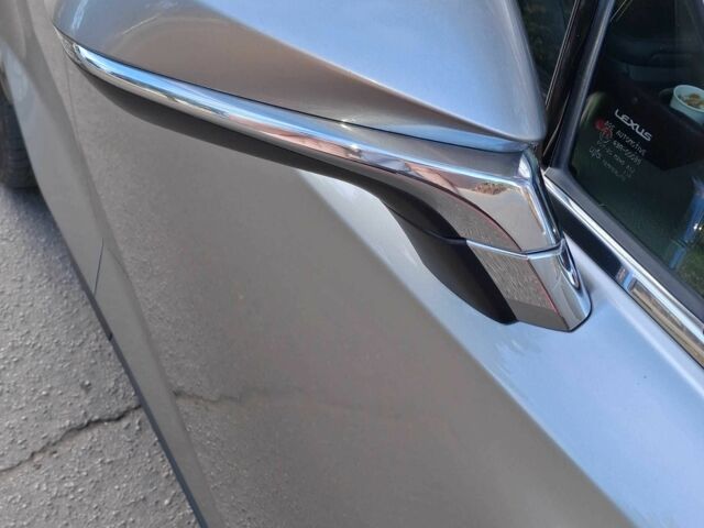 Серый Лексус НХ, объемом двигателя 2 л и пробегом 140 тыс. км за 23500 $, фото 11 на Automoto.ua