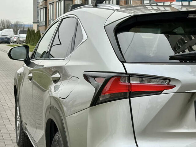 Серый Лексус НХ, объемом двигателя 2 л и пробегом 140 тыс. км за 23500 $, фото 21 на Automoto.ua