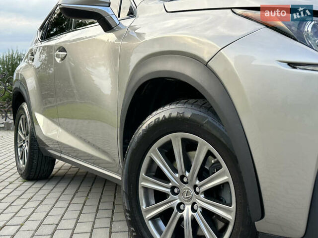 Серый Лексус НХ, объемом двигателя 2 л и пробегом 95 тыс. км за 22500 $, фото 8 на Automoto.ua