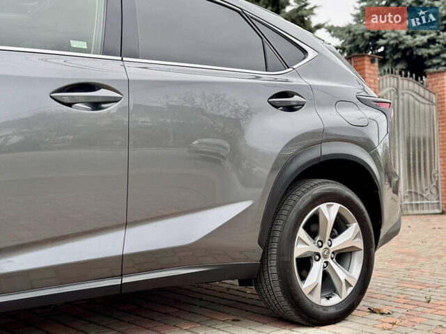Сірий Лексус НХ, об'ємом двигуна 2 л та пробігом 55 тис. км за 20999 $, фото 29 на Automoto.ua