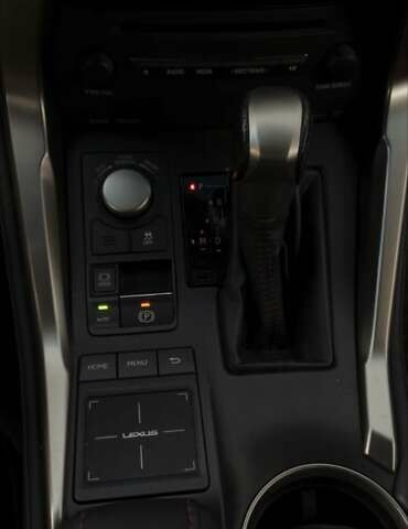 Серый Лексус НХ, объемом двигателя 1.99 л и пробегом 90 тыс. км за 25000 $, фото 12 на Automoto.ua