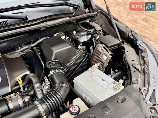 Сірий Лексус НХ, об'ємом двигуна 2 л та пробігом 55 тис. км за 20999 $, фото 80 на Automoto.ua