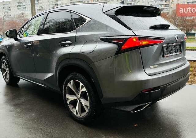 Сірий Лексус НХ, об'ємом двигуна 1.99 л та пробігом 139 тис. км за 24900 $, фото 4 на Automoto.ua