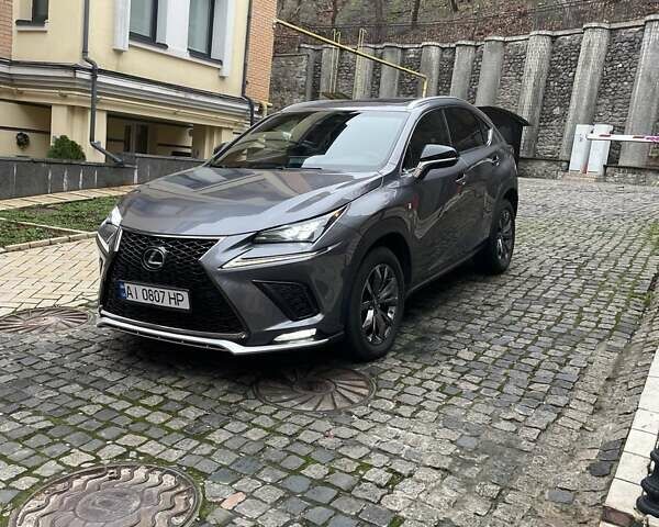 Серый Лексус НХ, объемом двигателя 2 л и пробегом 89 тыс. км за 27500 $, фото 1 на Automoto.ua