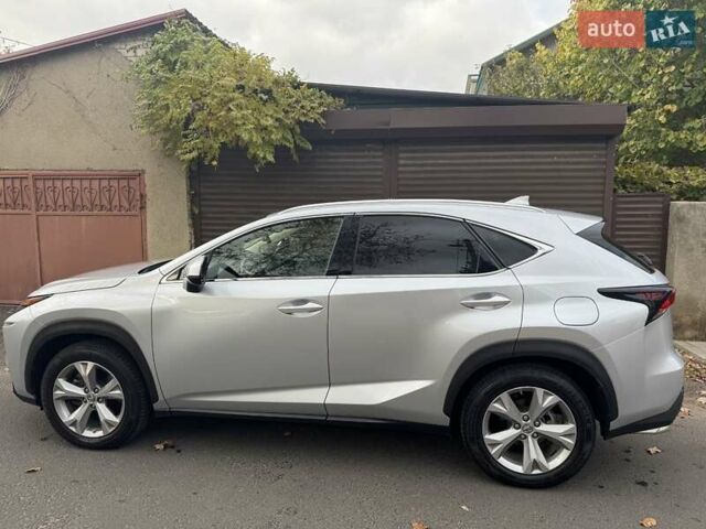 Сірий Лексус НХ, об'ємом двигуна 2 л та пробігом 50 тис. км за 27400 $, фото 3 на Automoto.ua