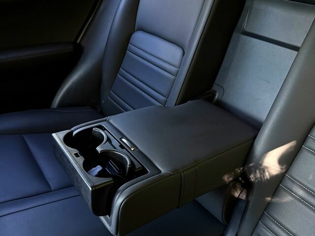 Серый Лексус НХ, объемом двигателя 2 л и пробегом 104 тыс. км за 30000 $, фото 12 на Automoto.ua