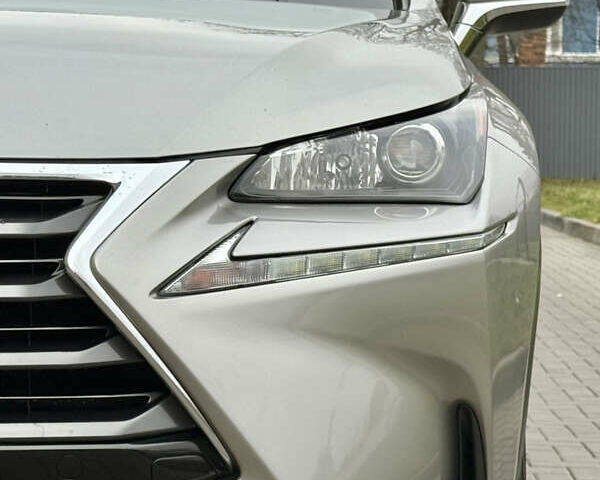 Серый Лексус НХ, объемом двигателя 2 л и пробегом 140 тыс. км за 23500 $, фото 11 на Automoto.ua