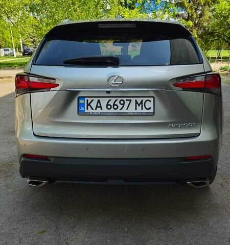 Серый Лексус НХ, объемом двигателя 2 л и пробегом 165 тыс. км за 21500 $, фото 10 на Automoto.ua