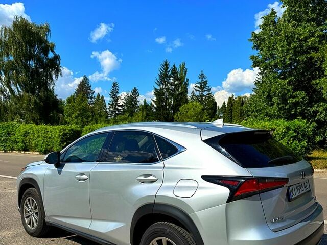 Серый Лексус НХ, объемом двигателя 2 л и пробегом 104 тыс. км за 30000 $, фото 8 на Automoto.ua