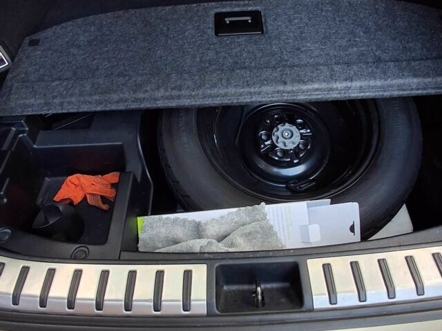 Серый Лексус НХ, объемом двигателя 2 л и пробегом 140 тыс. км за 23500 $, фото 5 на Automoto.ua