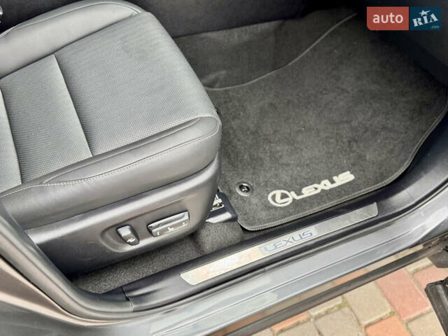 Сірий Лексус НХ, об'ємом двигуна 2 л та пробігом 56 тис. км за 20999 $, фото 66 на Automoto.ua