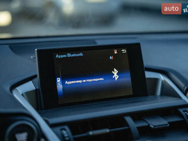 Лексус НХ 2017 в Черновцах на Automoto.ua Серый Лексус НХ, объемом двигателя 2 л и пробегом 138 тыс. км за 25900 $, фото 35 на Automoto.ua