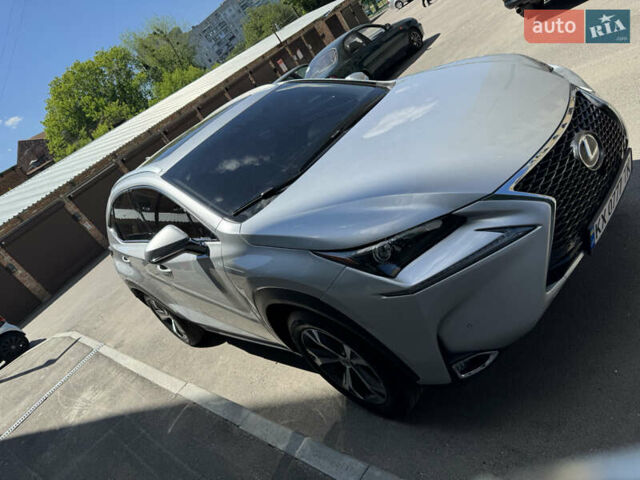Серый Лексус НХ, объемом двигателя 2 л и пробегом 135 тыс. км за 24000 $, фото 4 на Automoto.ua
