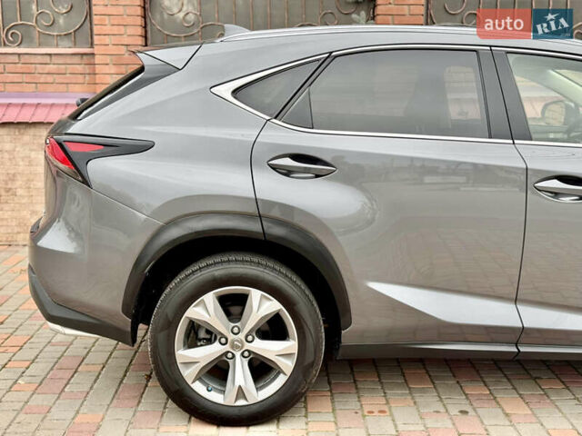 Сірий Лексус НХ, об'ємом двигуна 2 л та пробігом 56 тис. км за 20999 $, фото 10 на Automoto.ua